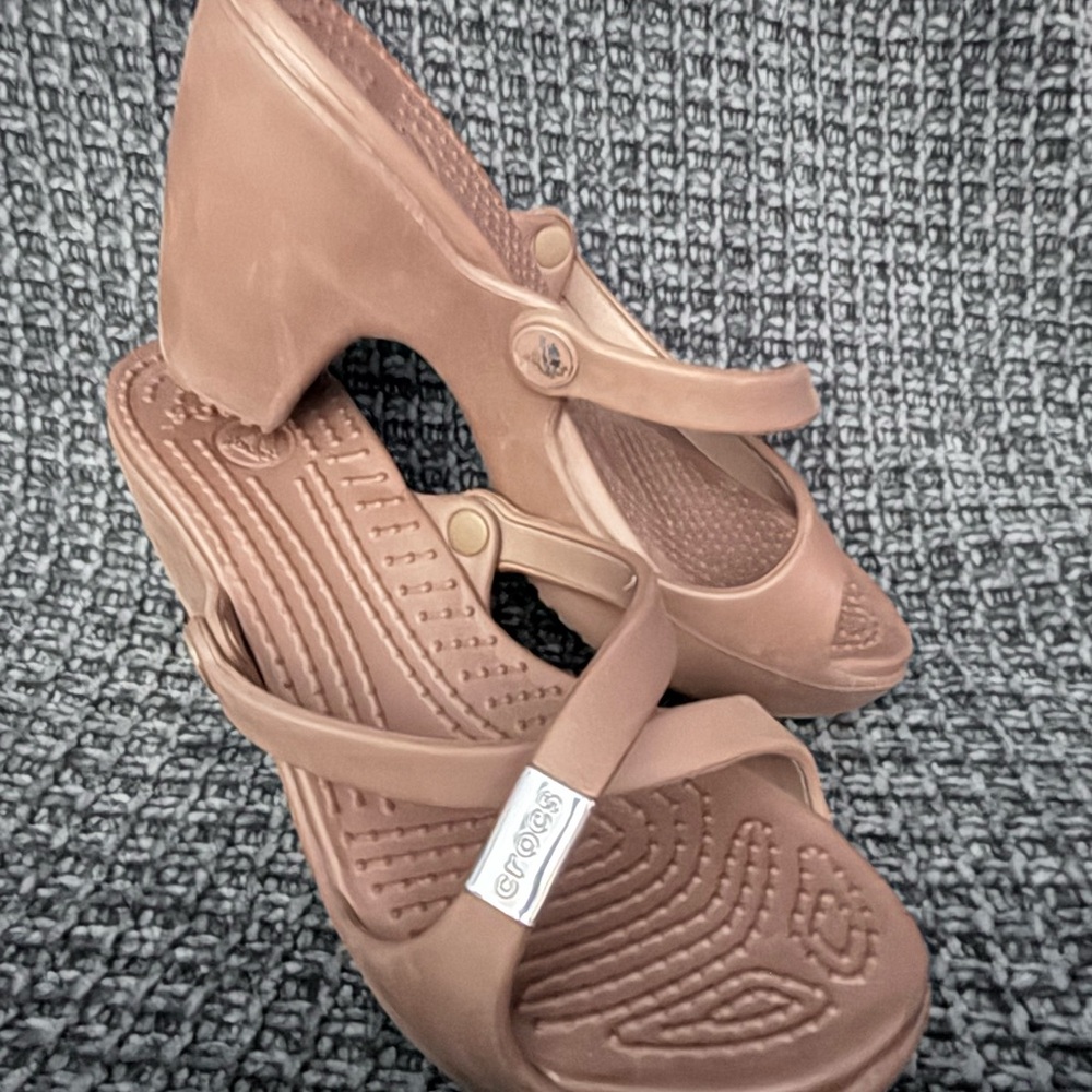 CROCS Women's Brown Wedge Mules